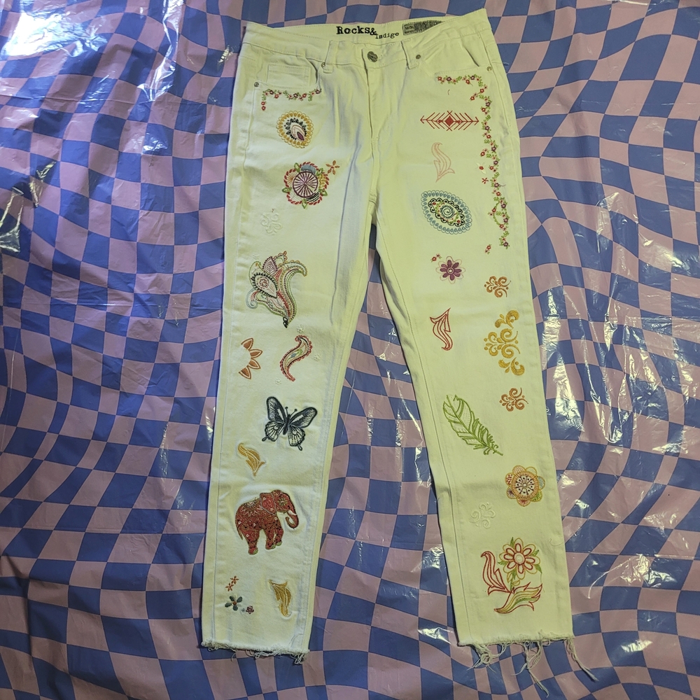 Rock & Indigo Women's Colorful Embroidered Jeans